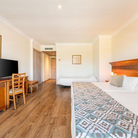 Globales Paraiso Beach Estepona Bagian luar foto