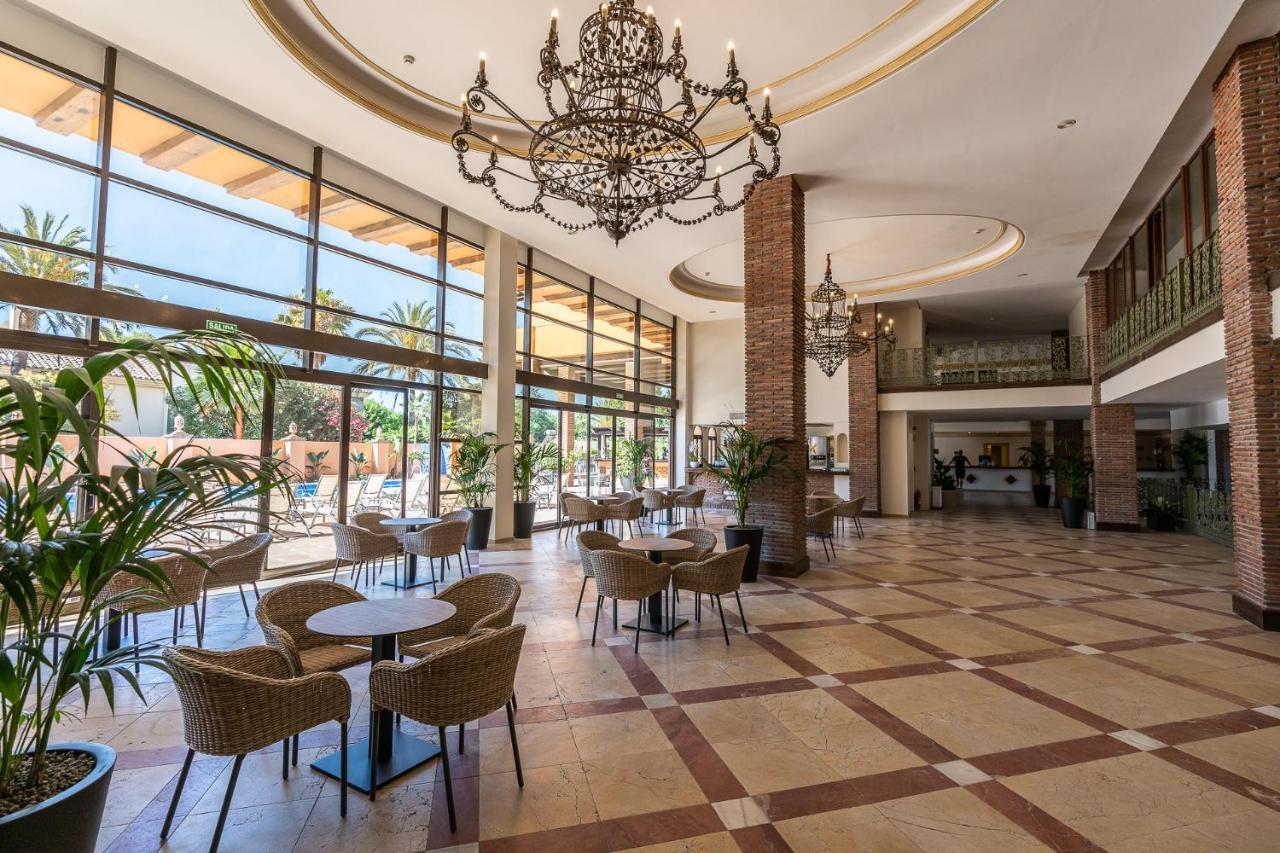 Globales Paraiso Beach Estepona Bagian luar foto