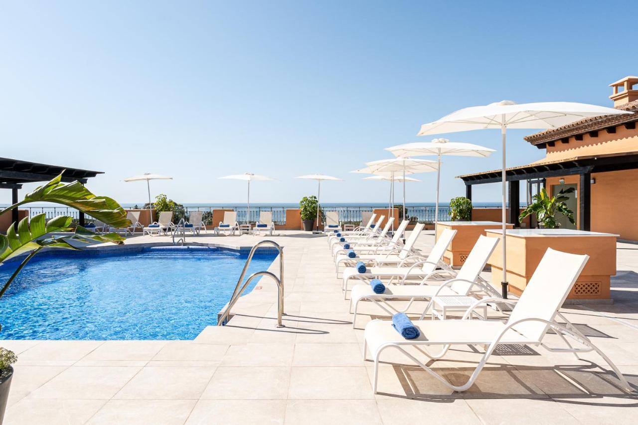 Globales Paraiso Beach Estepona Bagian luar foto