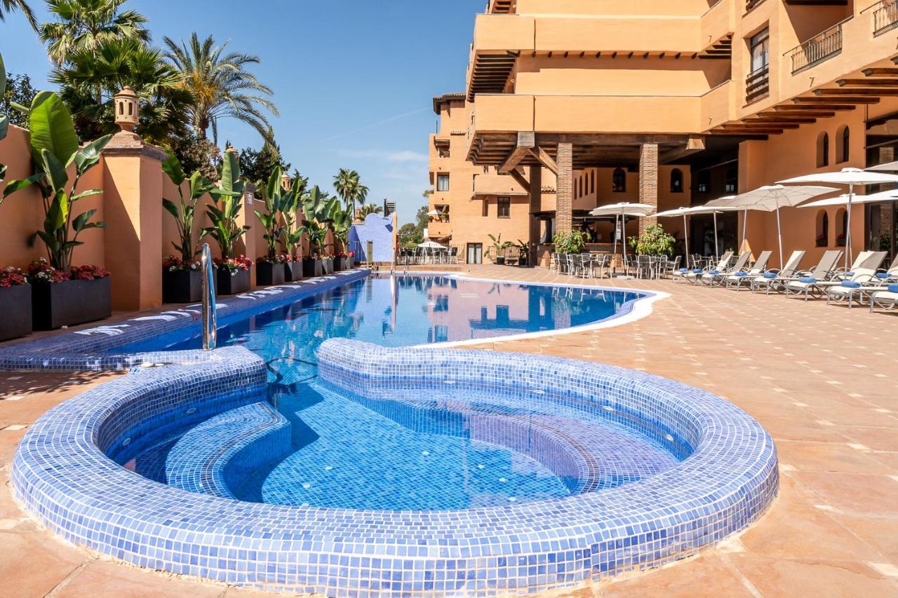 Globales Paraiso Beach Estepona Bagian luar foto