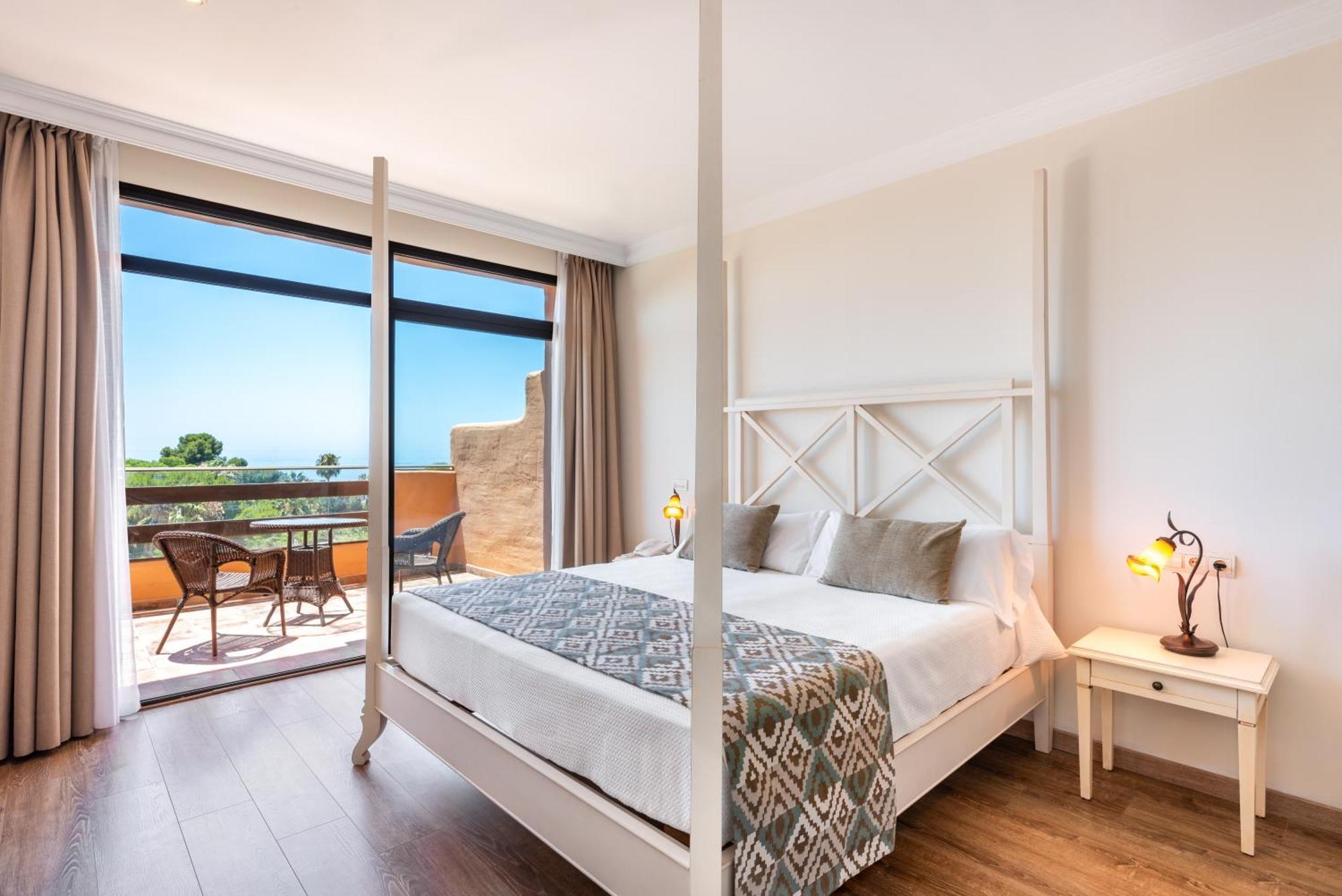 Globales Paraiso Beach Estepona Bagian luar foto