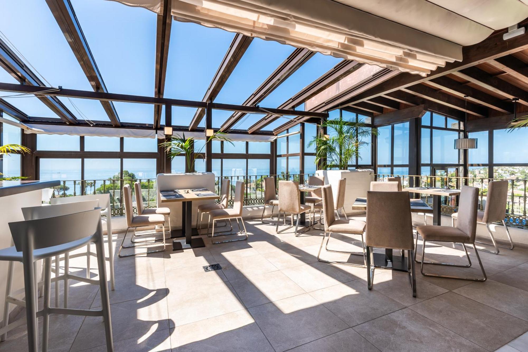 Globales Paraiso Beach Estepona Bagian luar foto