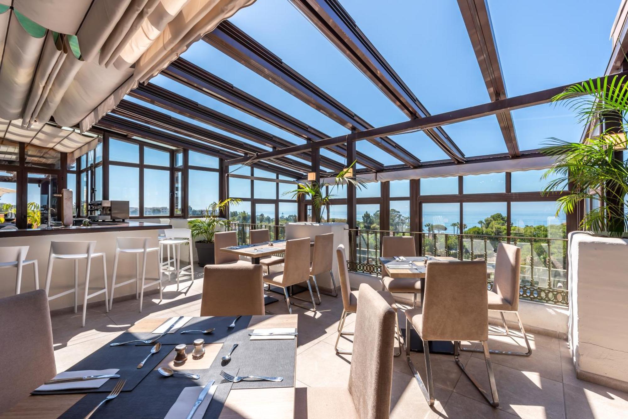 Globales Paraiso Beach Estepona Bagian luar foto