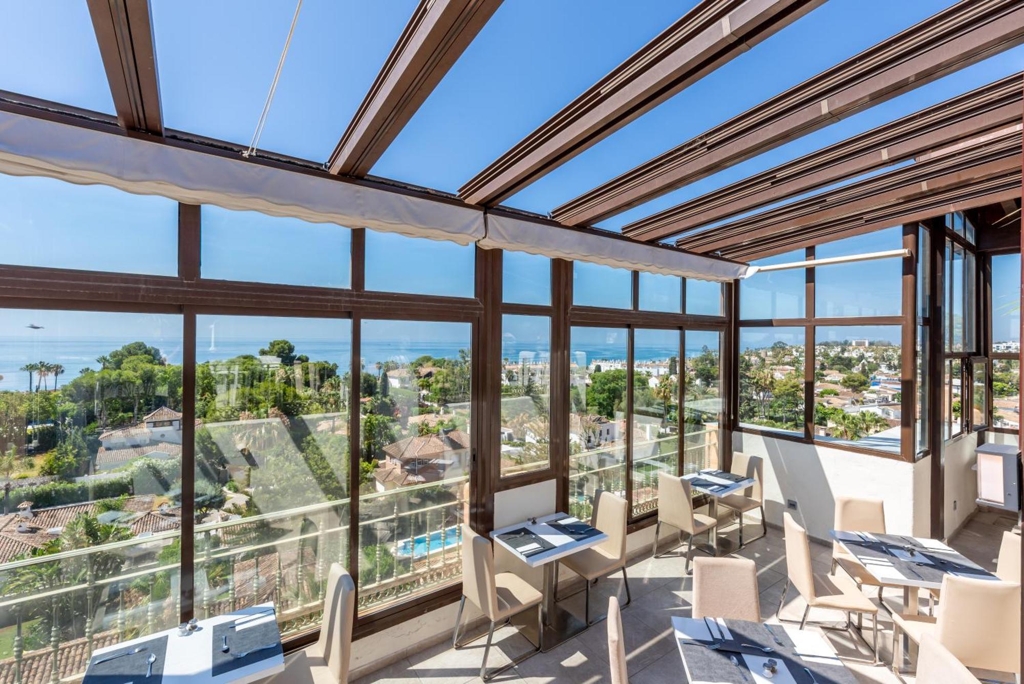 Globales Paraiso Beach Estepona Bagian luar foto